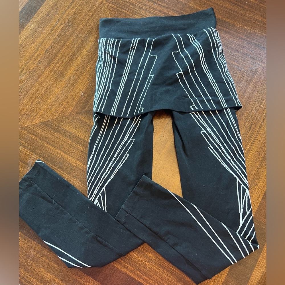 Sapopa Half Skirted Leggings.